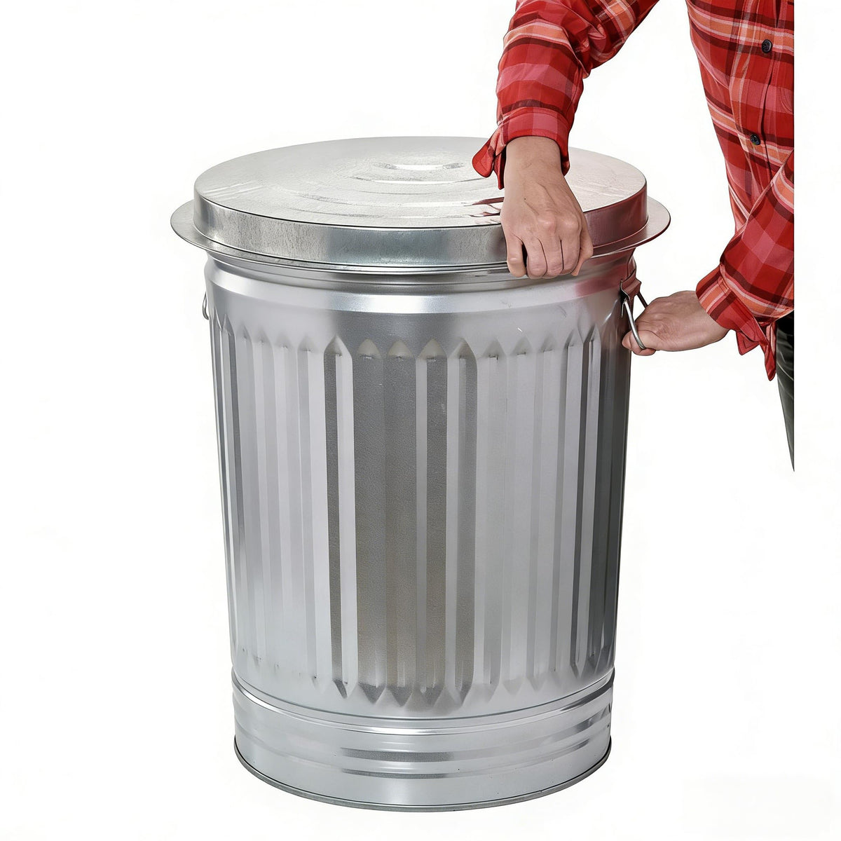 31 Gallon Galvanized Steel Trash Can with Lid L954395