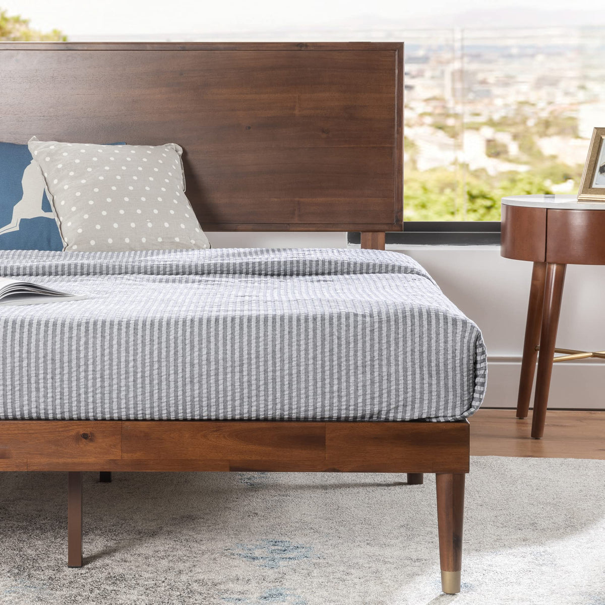 King Brown Wood Platform Bed Frame with Adjustable Headboard W2577