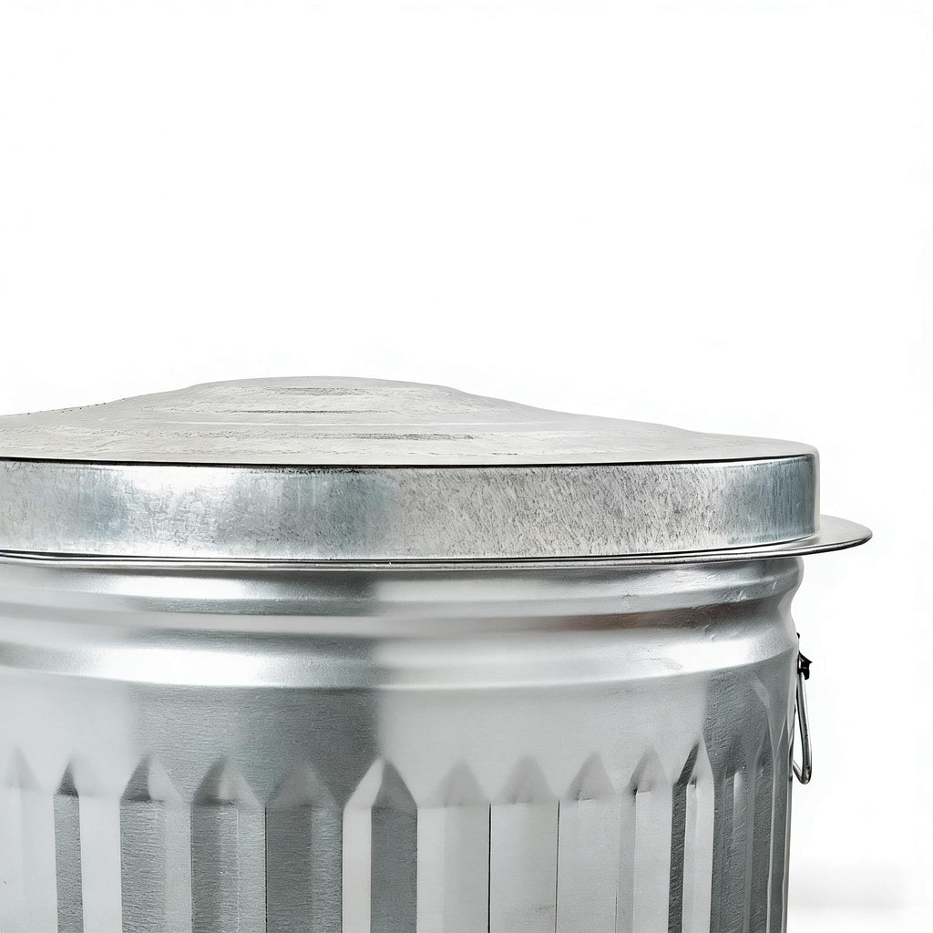 31 Gallon Galvanized Steel Trash Can with Lid L954395