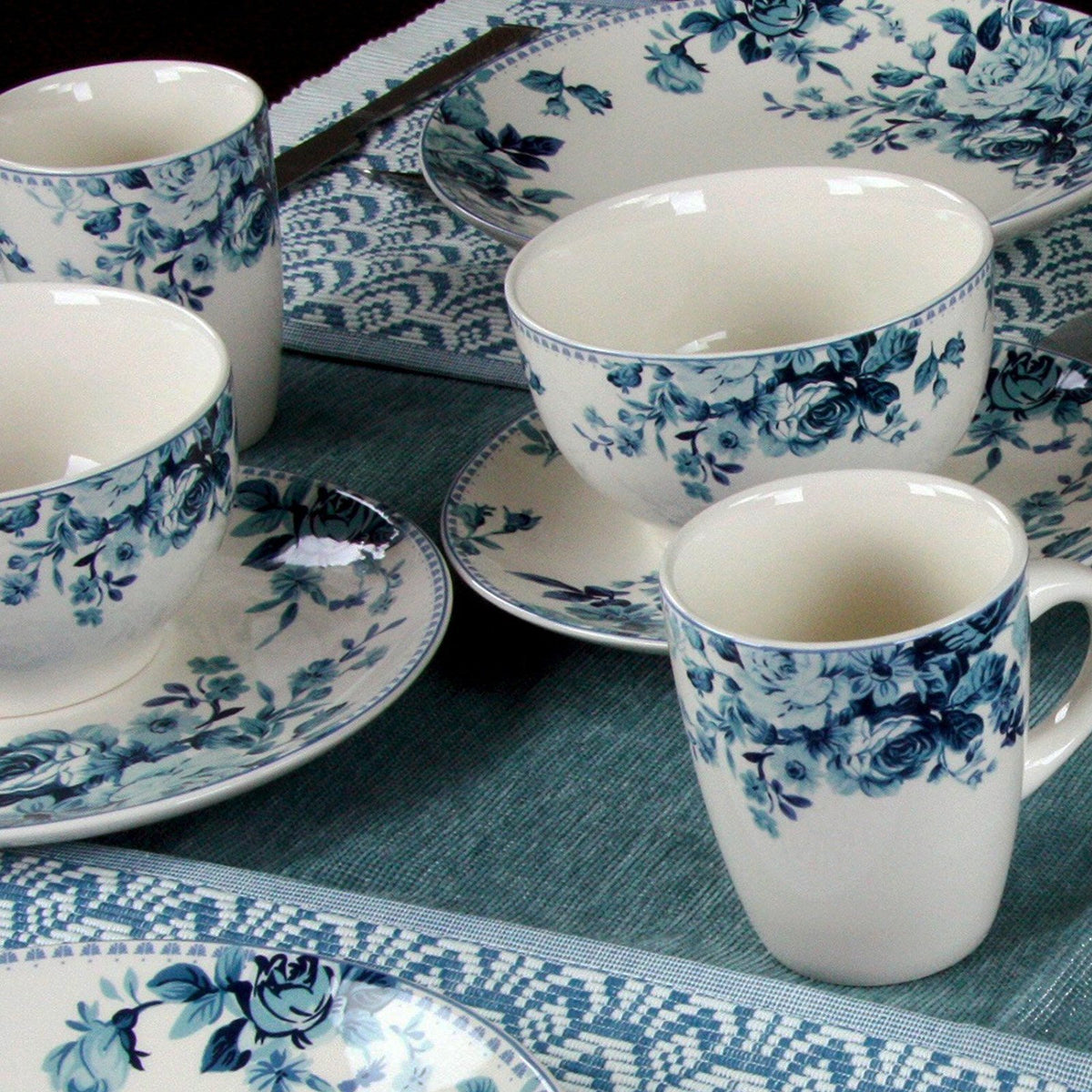 Blue 16 Piece Stoneware Dinnerware Set A17867