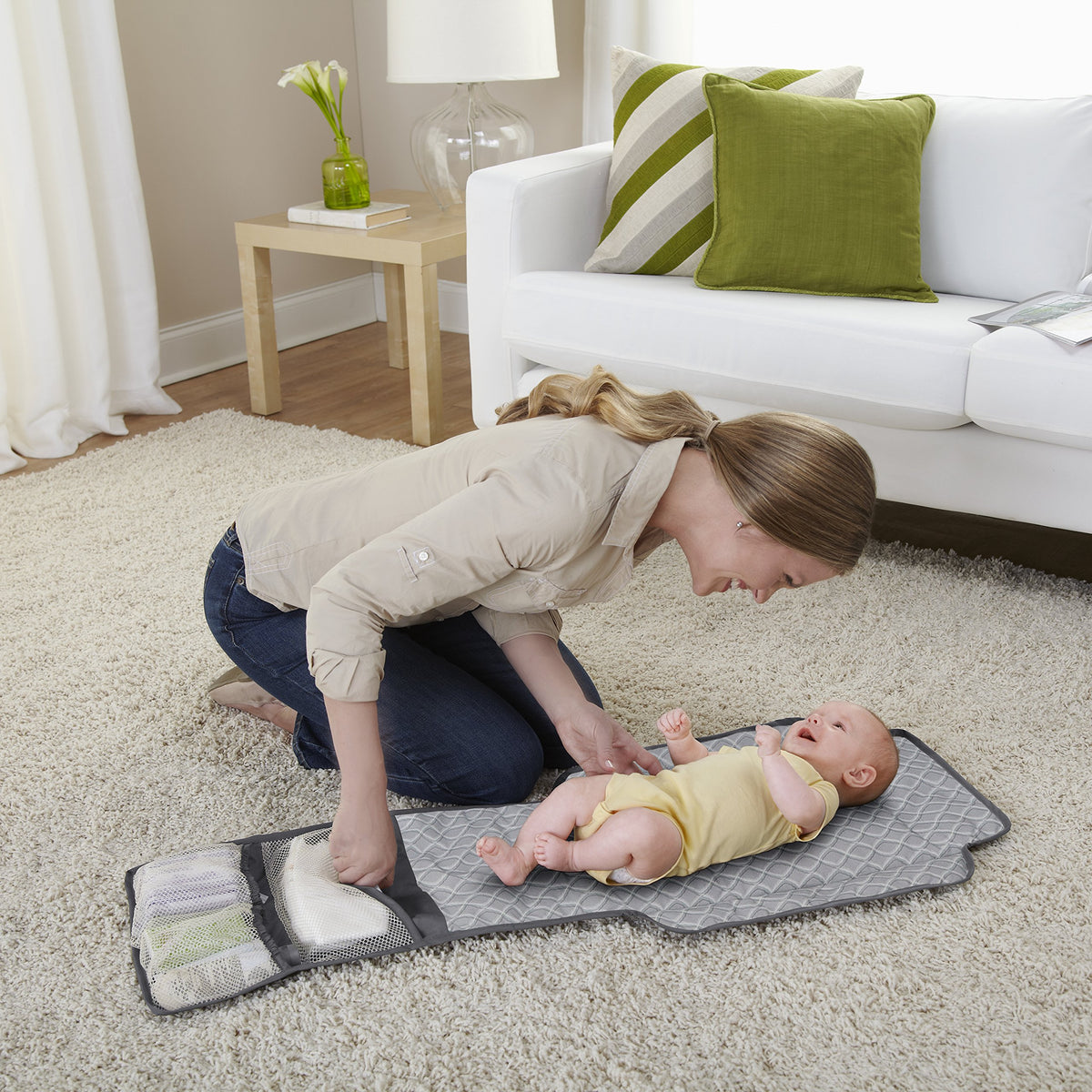 Pack and Play Playard with Portable Changing Pad I319